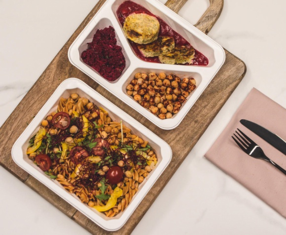 Zdrowie, które pochodzi z jelit - rozmowa z ekspertem Zdrowie, LIFESTYLE - Wielu z nas nie zdaje sobie sprawy, jak ważną rolę w układzie odpornościowym odgrywają jelita. To właśnie w nich powstaje 80% ciał odpornościowych, które pomagają nam zwalczać infekcje, bakterie i wirusy. Dlatego warto o nie dbać, np. poprzez zdrową i zbilansowaną dietę.